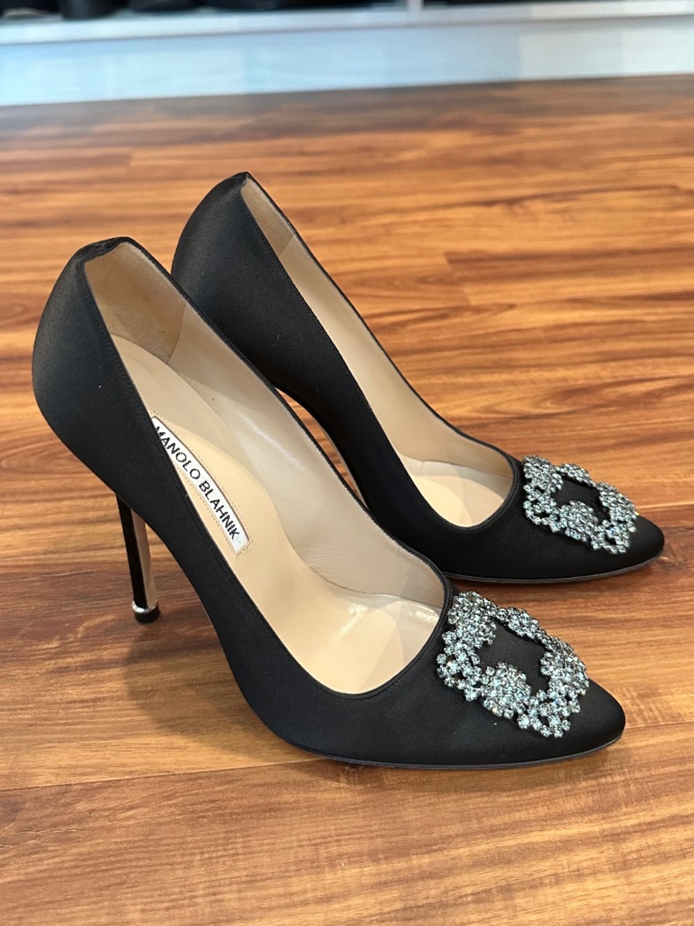 Manolo Blahnik Hangisi Pumps